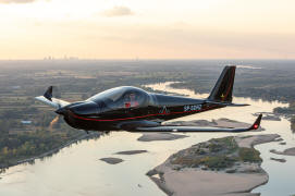 Skyleader600-4133